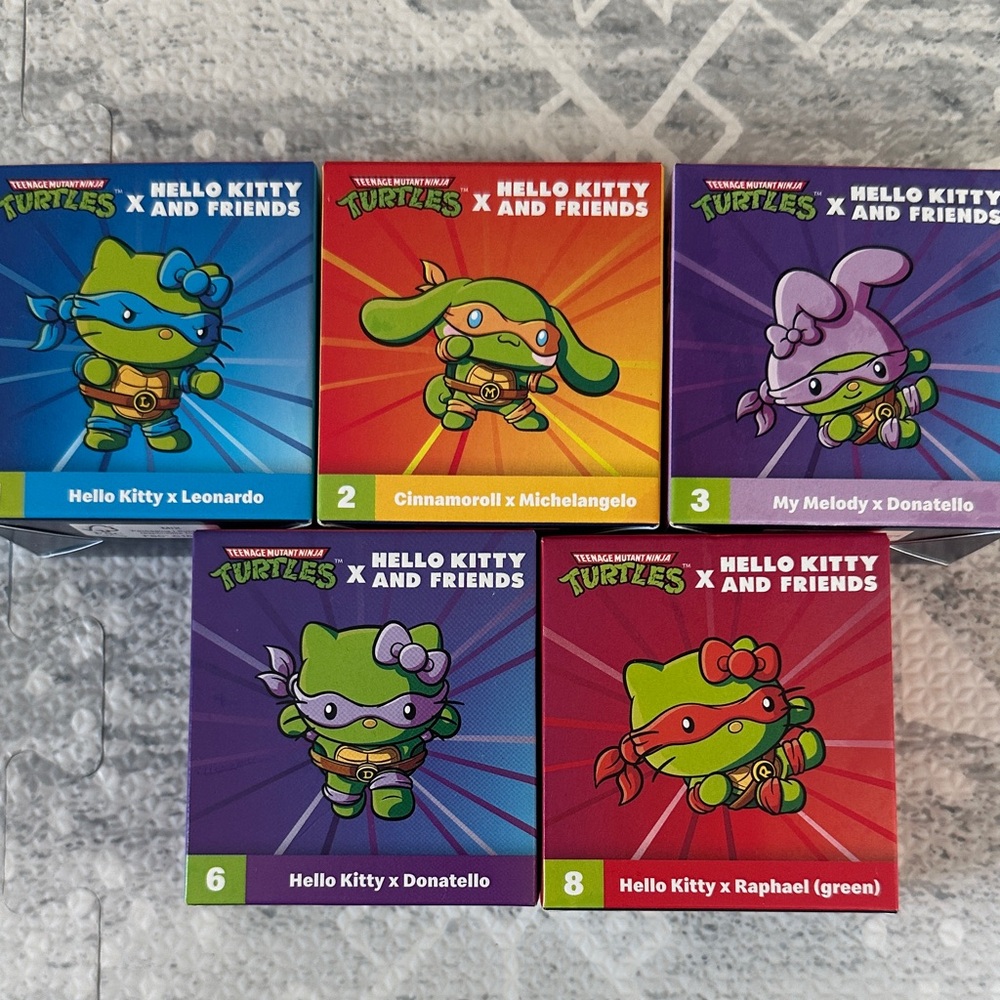 Set of Hello Kitty x TMNT Figurines 1,2,3,6 and 8